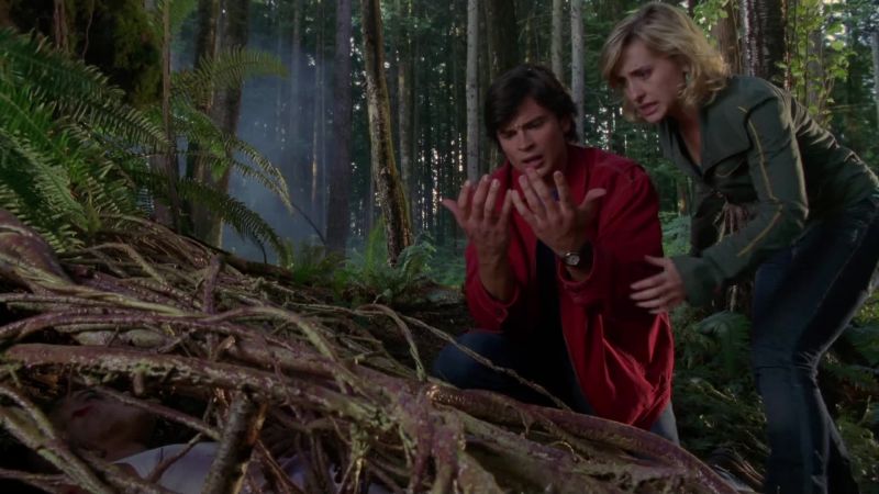 Oh, my god. Clark, you're bleeding