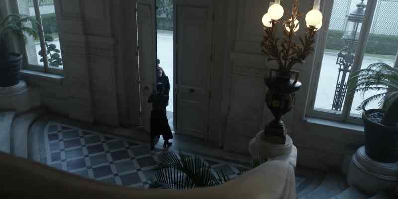 Oh. Hello, Miss Valery. - Hello, Marie