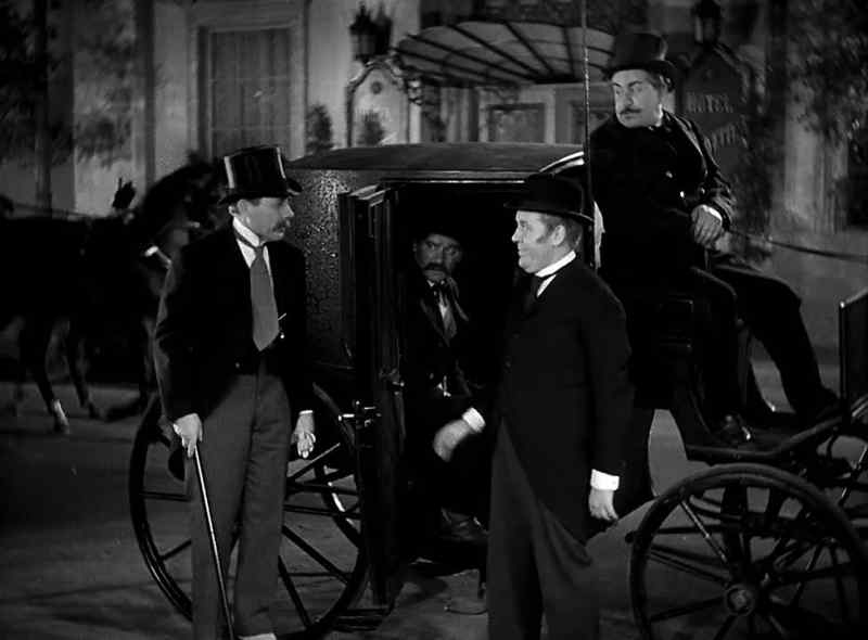 Oh, here we... Now, will you get in that cab?