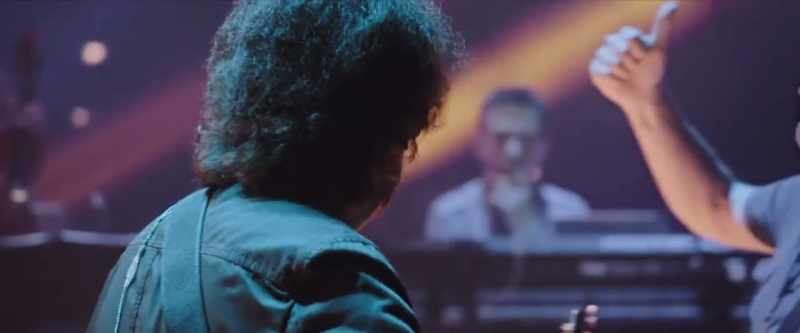 �� Oh, I wouldn't change the things I do for anything... ♪
