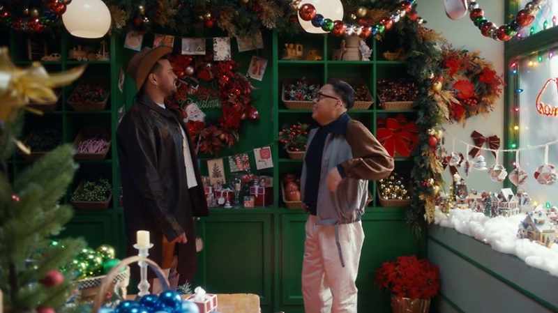 Oh, this is far too much Christmas