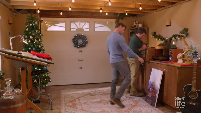 Oh, it's just something by the box, I think someone was just throwing it out