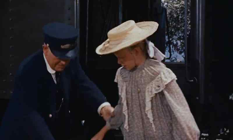 Oh, let me help you with that, little girl