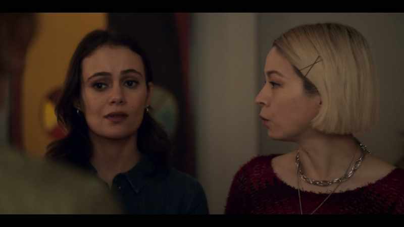 Oh, maybe Cass knew your mom. - Anabelle