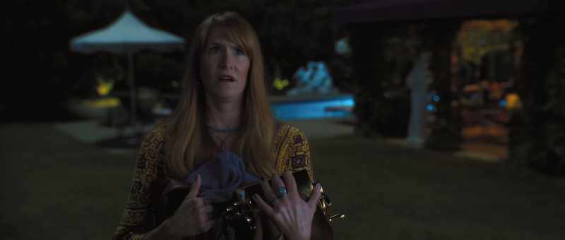 Oh, no. - [Maxine moans]