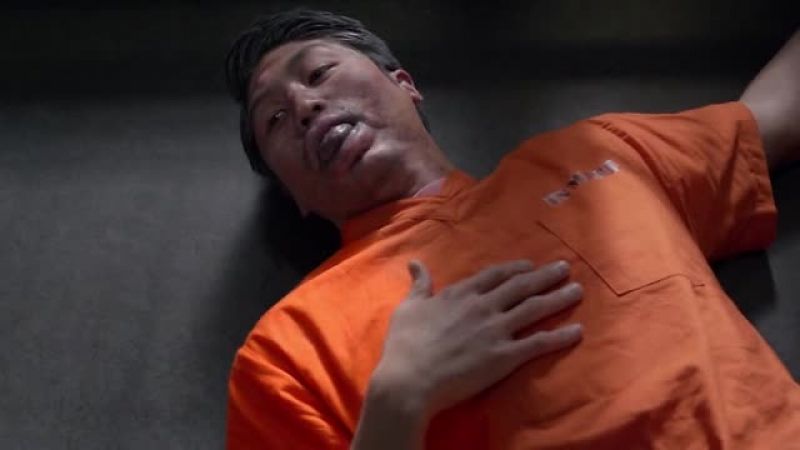 Oh, no. Oh, no. Guards, come on. Open this cell