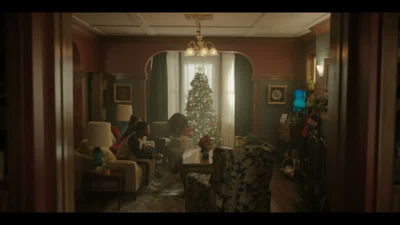 Oh, Octavia got Ronnie a gift