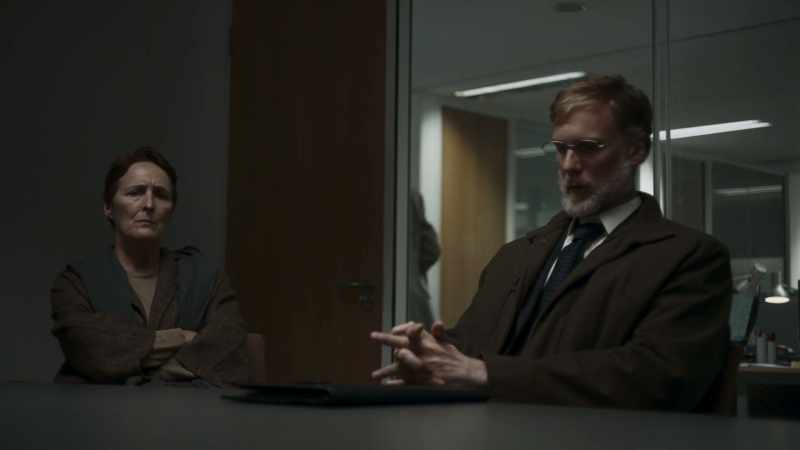 Oh, please. - Don't interrupt me, Bill