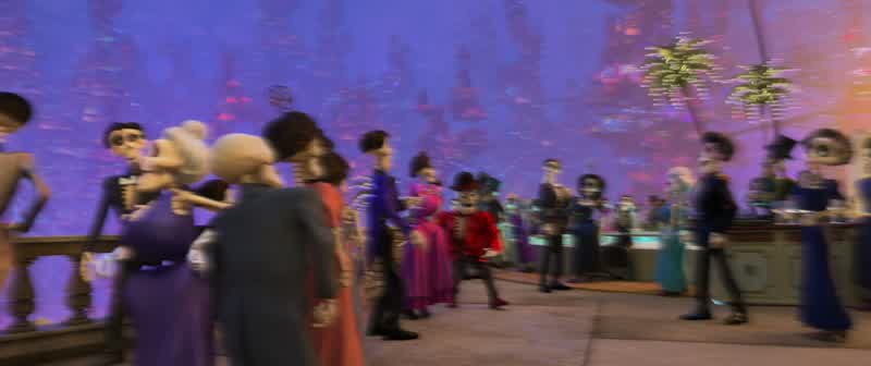 Oh! Look! It's Ernesto! De la Cruz! Senor de la Cruz! Pardon me! Senor de la Cruz!