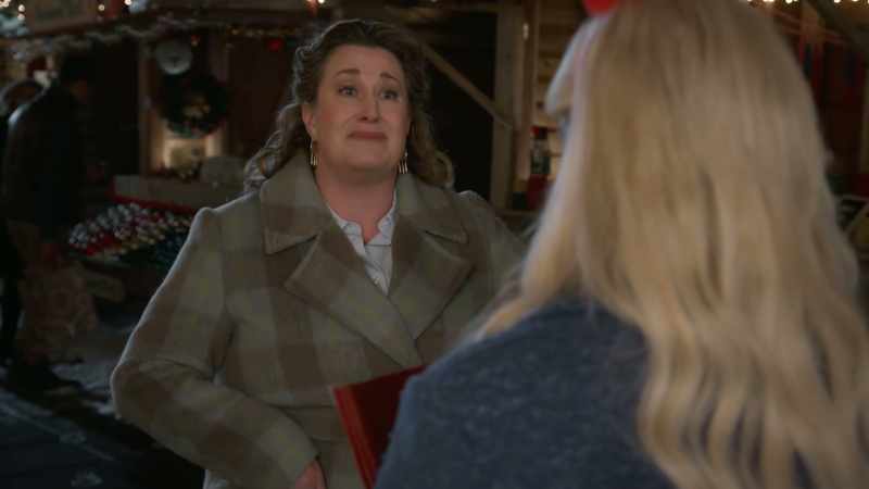Oh, sorry about that. - It's okay. Chop-chop