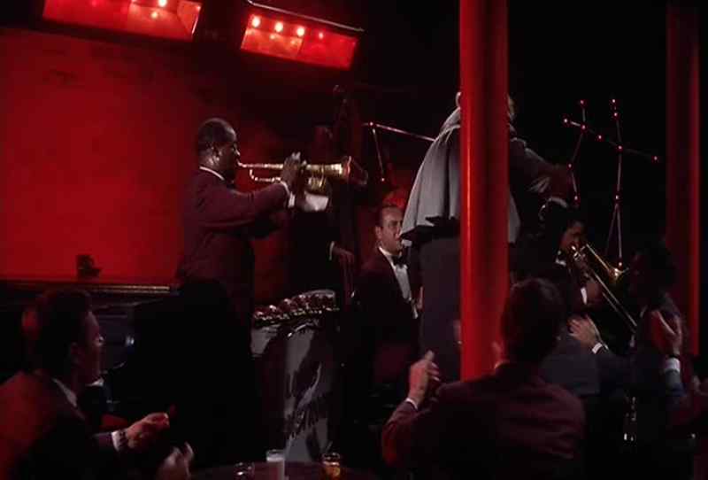 �� Oh, when the saints go marching in ♪