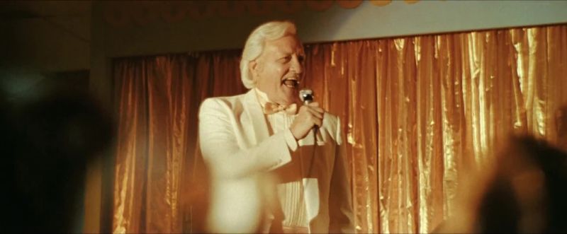 �� Oh, the shark has pretty teeth, dear ♪