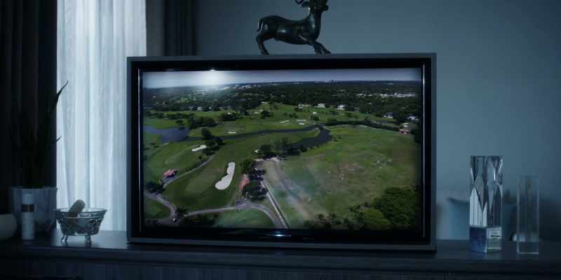 Oh, what stunning conditions. - You like golf?