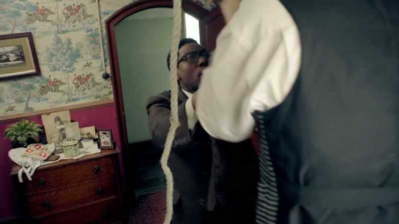 Oh! Whoa, whoa, whoa! What are you doing?