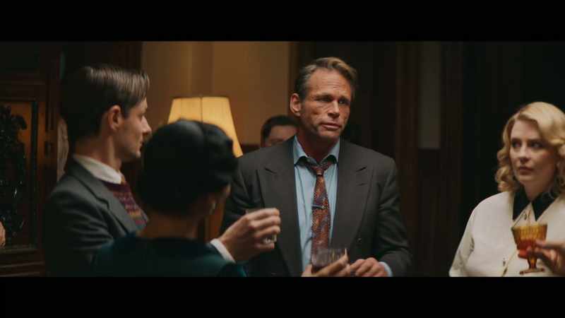 Oh. - Why don't we toast to new friends?