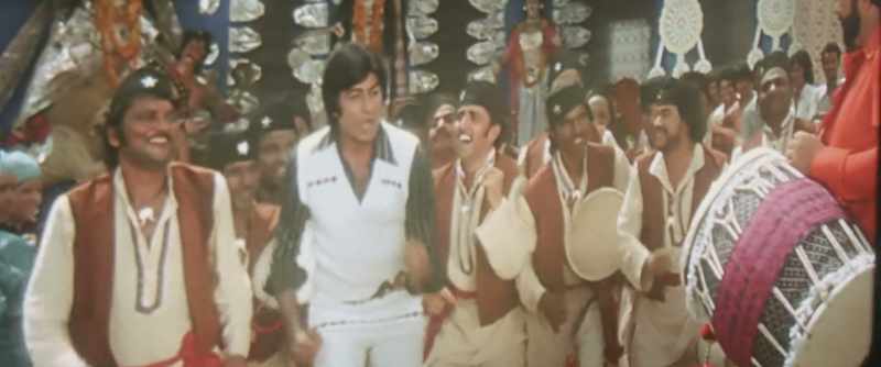 Oi, Bachchan, saab! [Speaking Hindi]