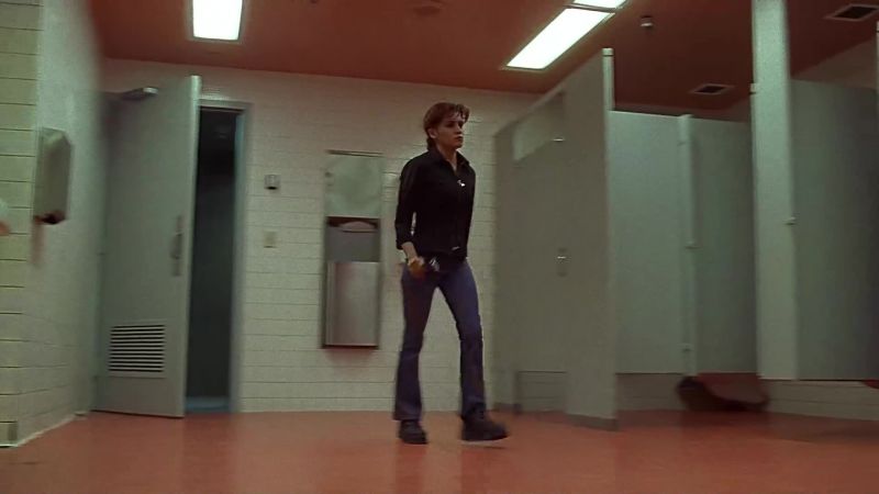 OK, ladies' rest room. Second-to-last stall