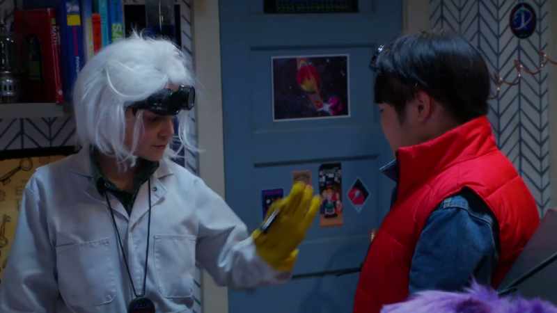 Okay, Horrigan, insert the flash drive