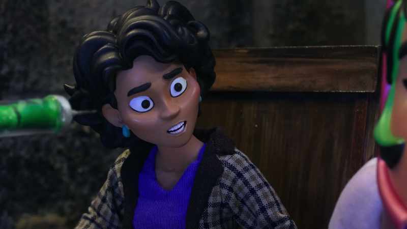 � Okay, let's look around the room. There must be something‐‐