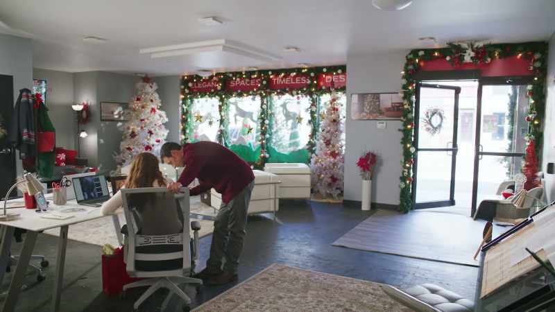 Okay, no peeking. No before Christmas