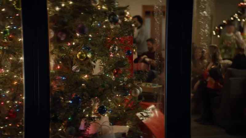 Okay, okay! Time for the last gift