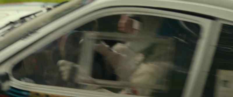 Okay, the Lancia driver has apparently solved his problem