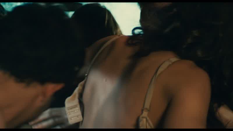 Okay! WOMAN: Go!