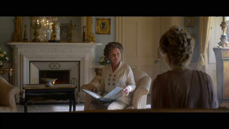Old Lady Grantham can be very hard to resist