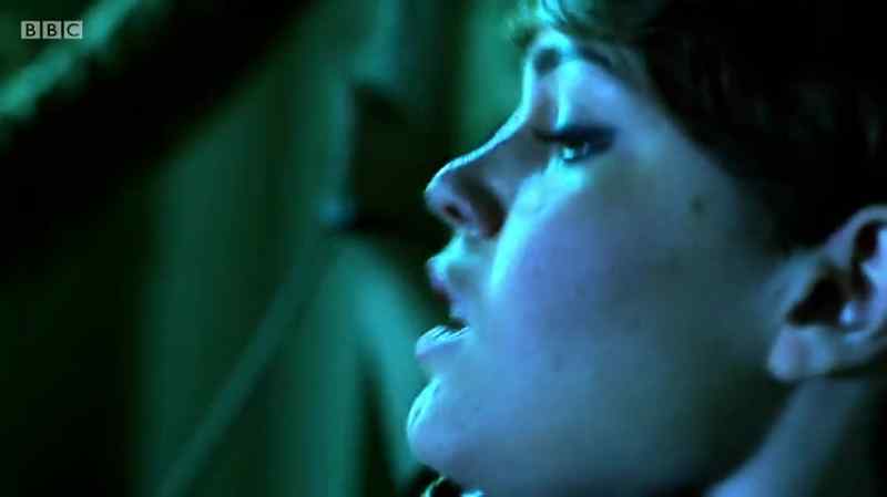 Oliver! Somebody needs you