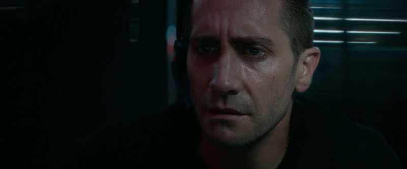 Oliver's fine. Oliver's fine. - Just put the phone away when he opens