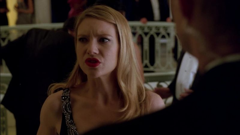 Olivia: Agent Dunham with the FBI