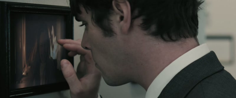 [Olivia] Tommy. -Oh! [sighs]