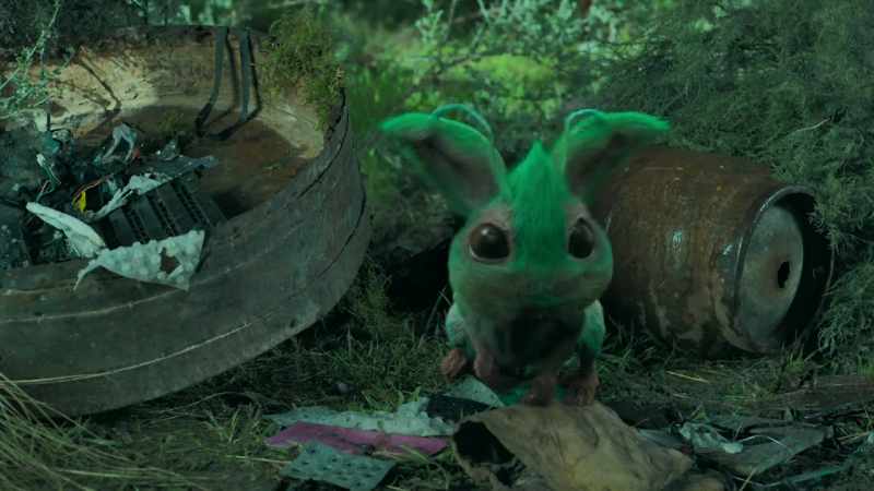 [ominous music] -[creature chittering]