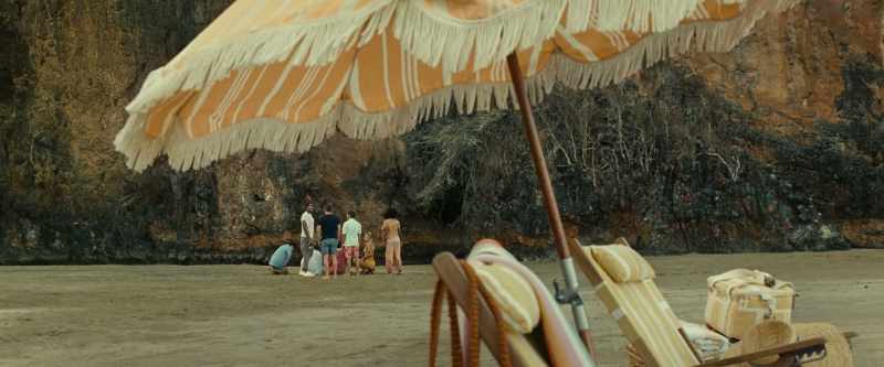 On this beach, less than 20 hours after you die, you just return to dust