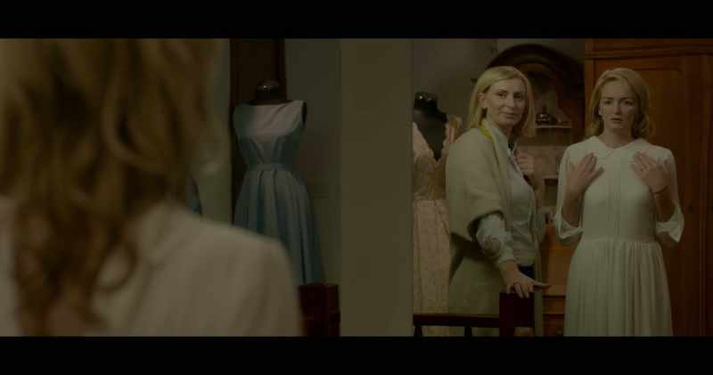 On the collar? - Yes, it will look beautiful