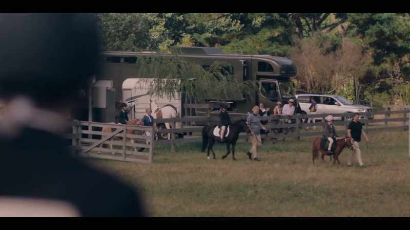 On their little horses? - [SCATTERED APPLAUSE]