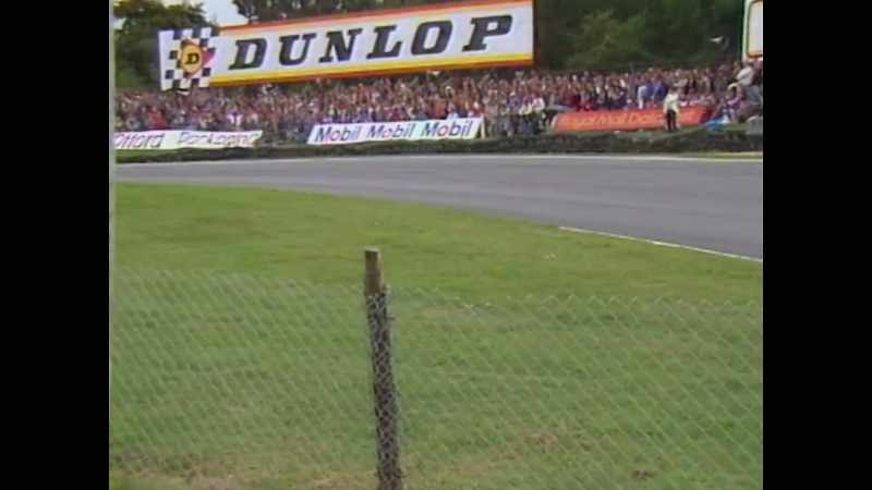 Once in front, Nigel then set about building a lead