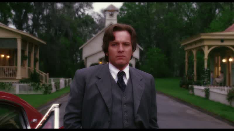 One day, Edward Bloom left and never returned to the town he'd saved