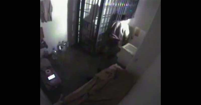 One, El Chapo is put in a ground-floor cell