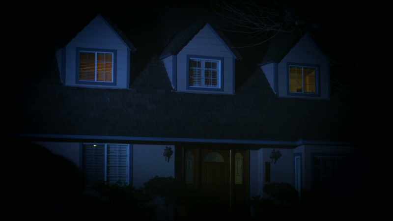 One night, he happened to come across a house