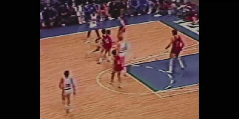 One time, I came down, threw a no-look to Larry