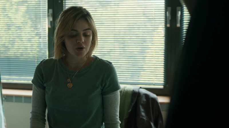 Only Rose thinks it's armed with a sedative, not an explosive