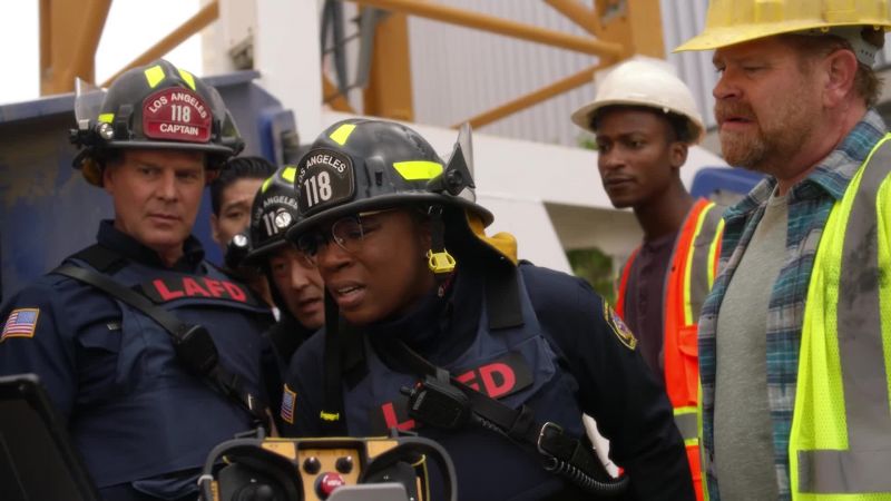 Ooh. An arterial bleed, Cap