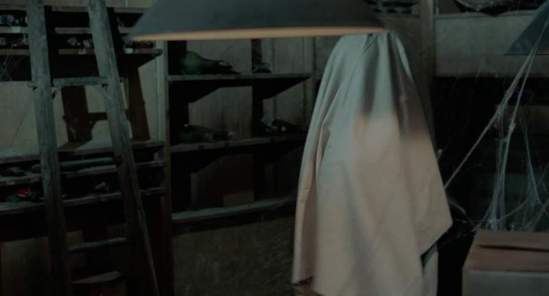 Ooh look at me I'm Duke the horny ghost