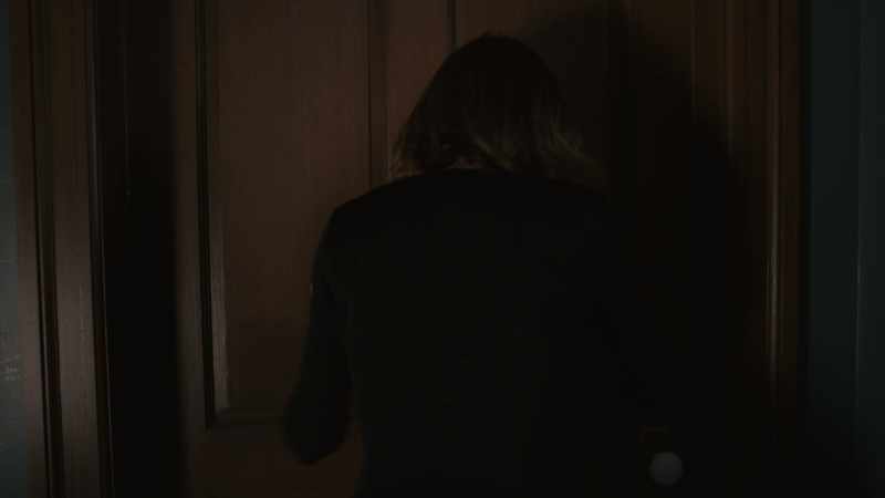 Open the door! Lila, Lila!
