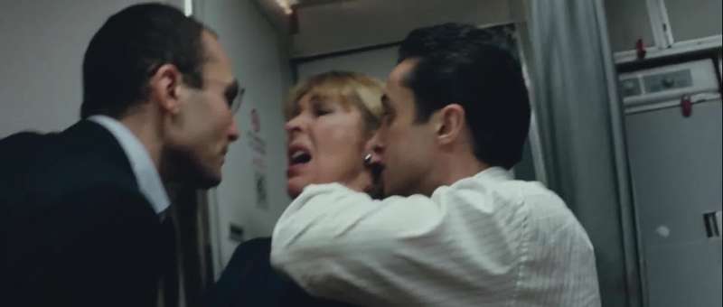 Open the door Open the door and nobody will be hurt