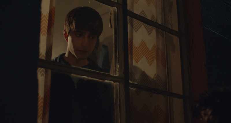 Open the window, or I'll scream my fucking face off
