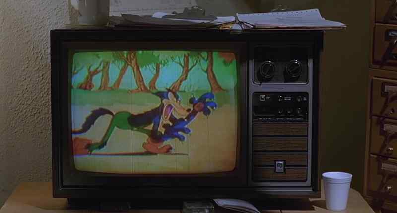 Operator, get me the County Sheriff's Department, quick!