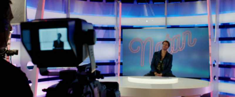 Ora, in collegamento da Napoli, un idolo del web