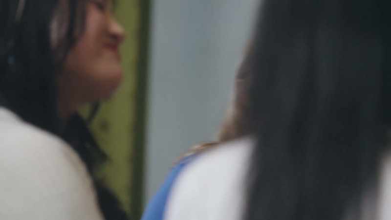 [overlapping chatter]